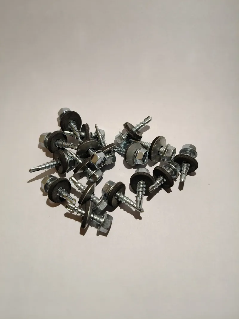 Hex-head self-drilling screws with EPDM sealing washers